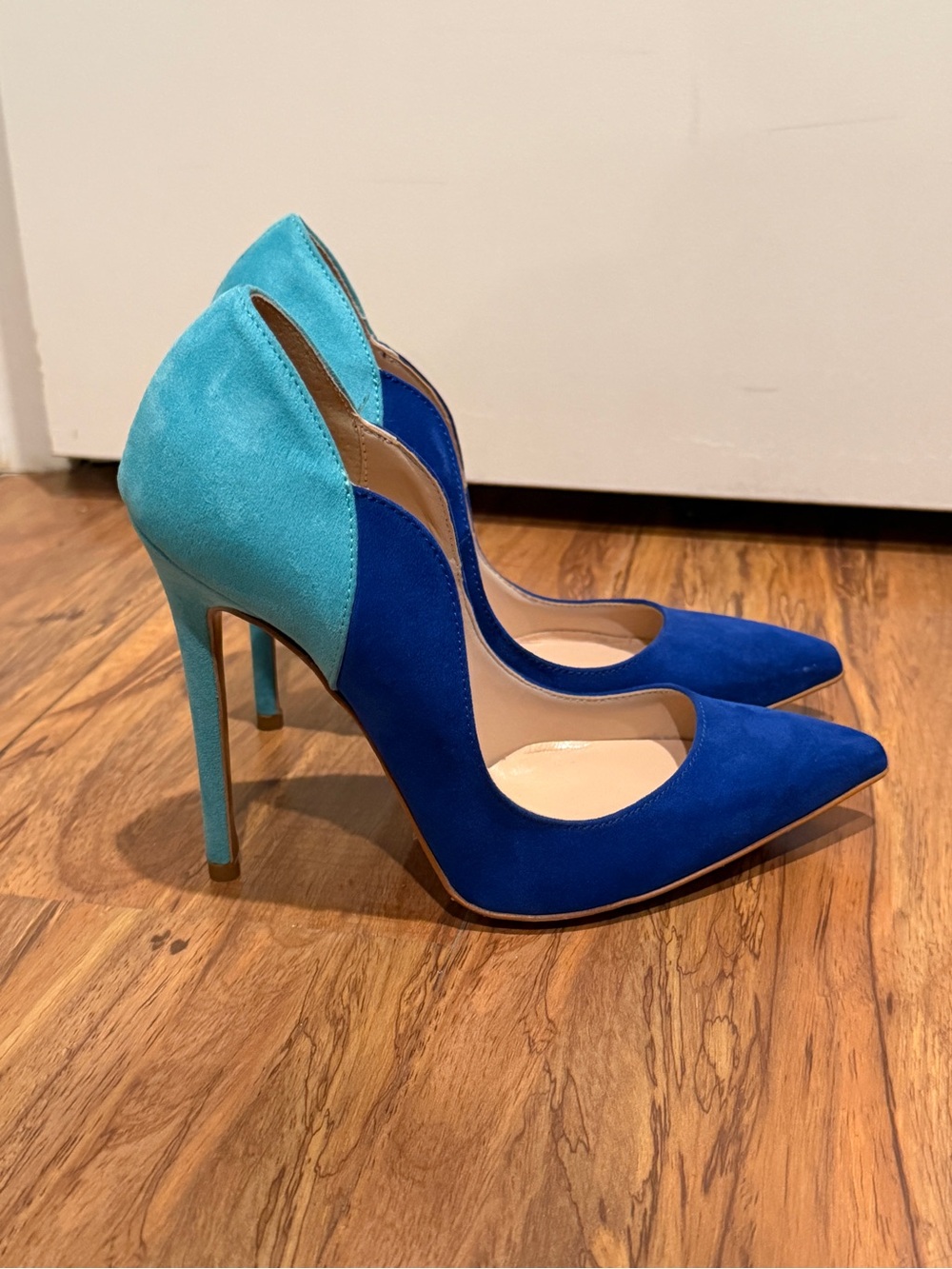 Two-Tone Blue Pointed-Toe Stiletto Pumps